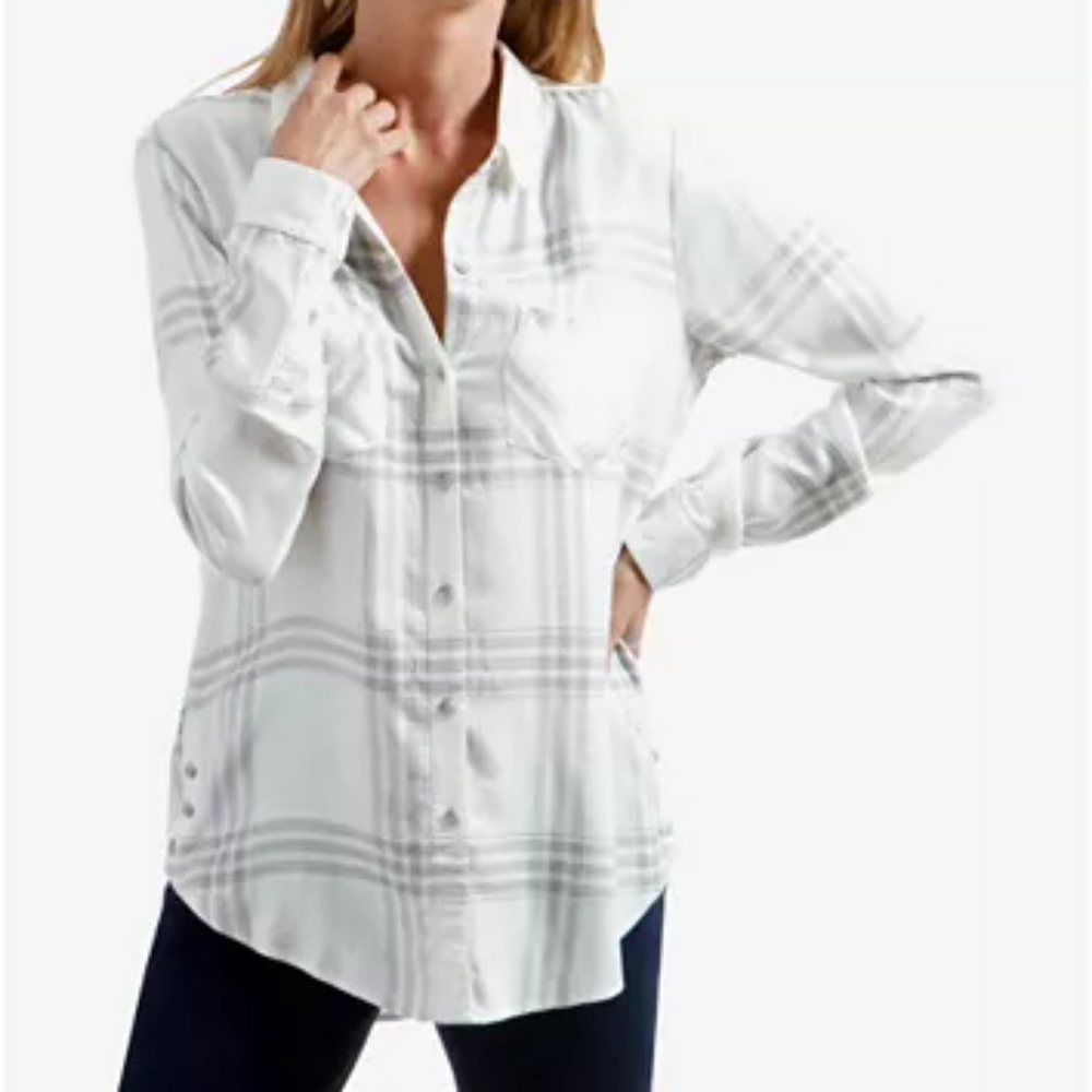 Lucky Brand

Plaid Side-Button Shirt

White Silve